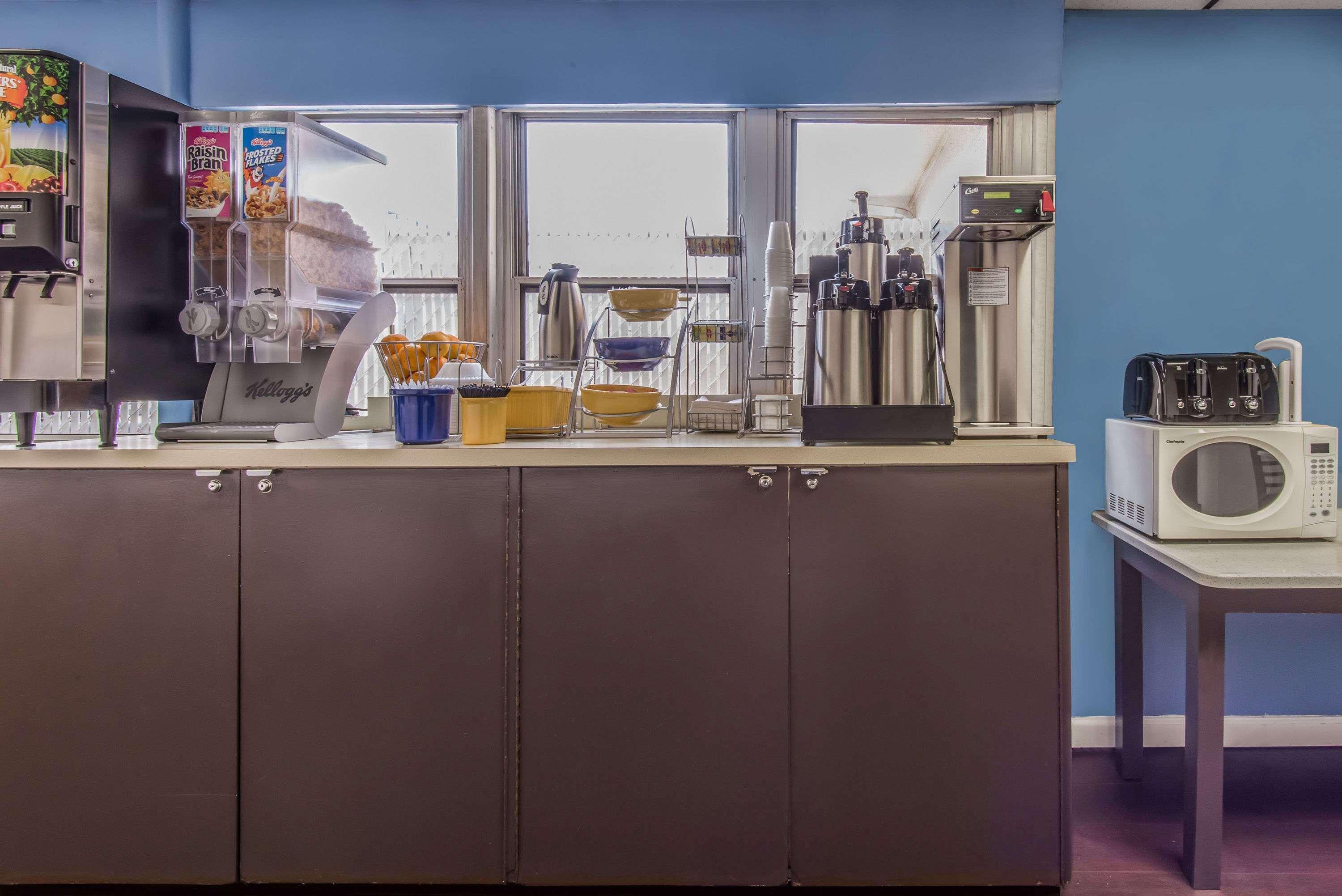 Hotel Days By Wyndham Long Island Hicksville