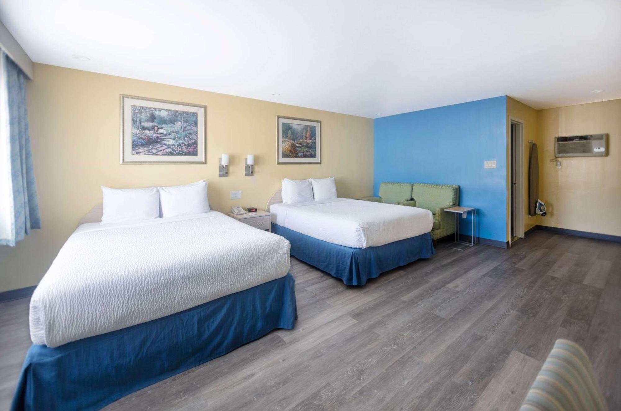 Hotel Days By Wyndham Long Island 2*